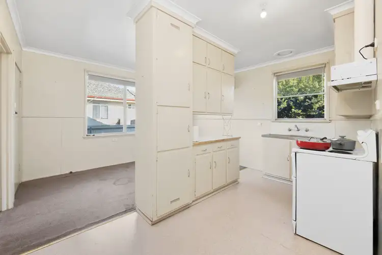 Fifth view of Homely house listing, 2 Knight Place, Horsham VIC 3400