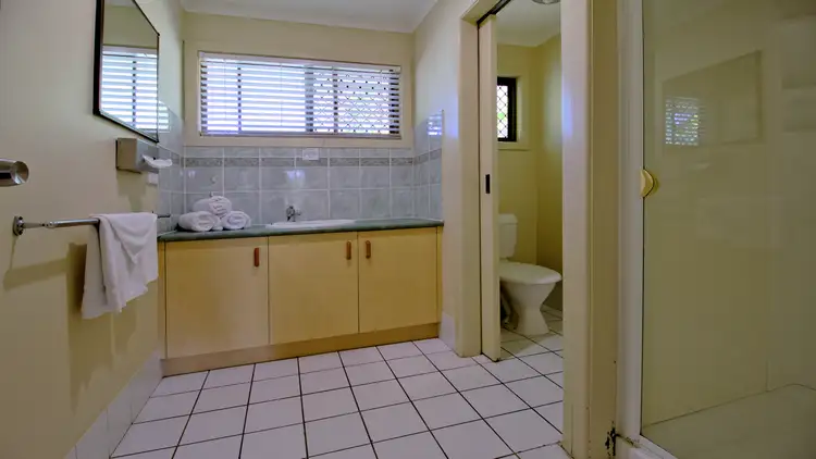 Fifth view of Homely villa listing, 34/1 SHELL ST, Urangan QLD 4655