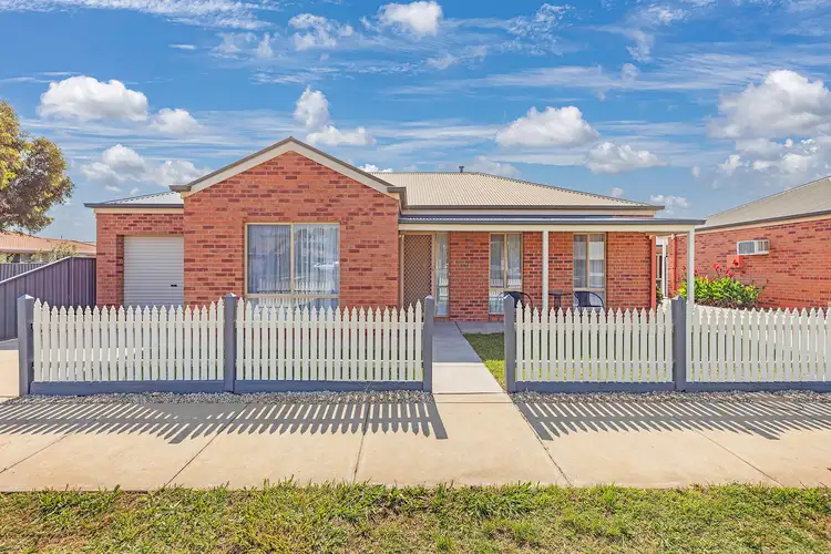 Main view of Homely unit listing, 1/40 Bowen Street, Echuca VIC 3564