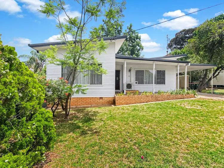 8 Shady Street, Narrandera NSW 2700