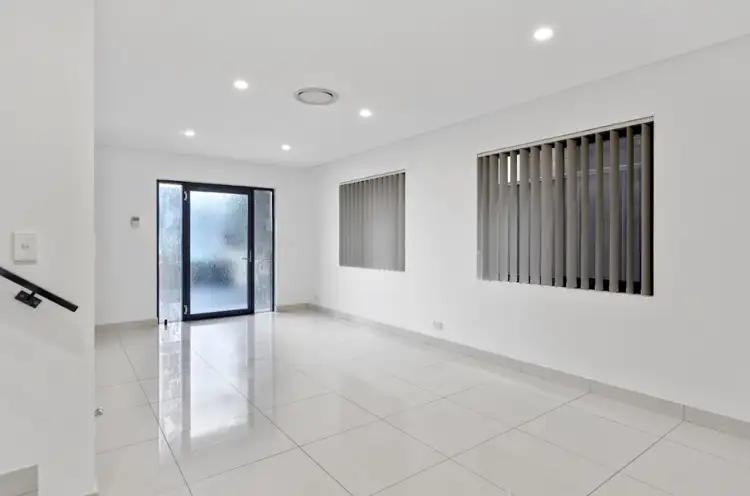 166 Wilbur Street, Greenacre NSW 2190