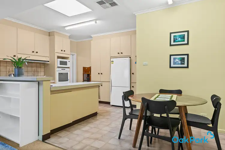 Sixth view of Homely house listing, 11 Malcolm Street, Oak Park VIC 3046