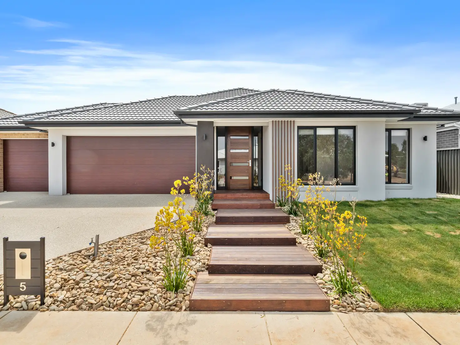 Main view of Homely house listing, 5 Oasis Crescent, Yarrawonga VIC 3730