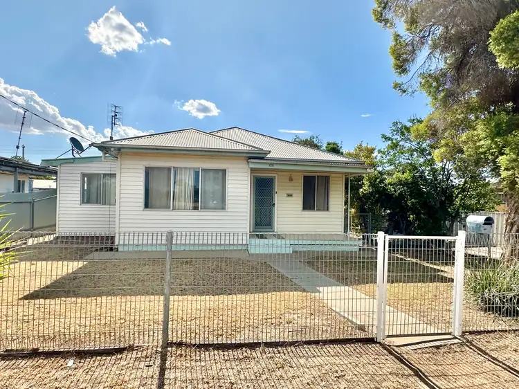 226 Lindsay Street, Hay NSW 2711