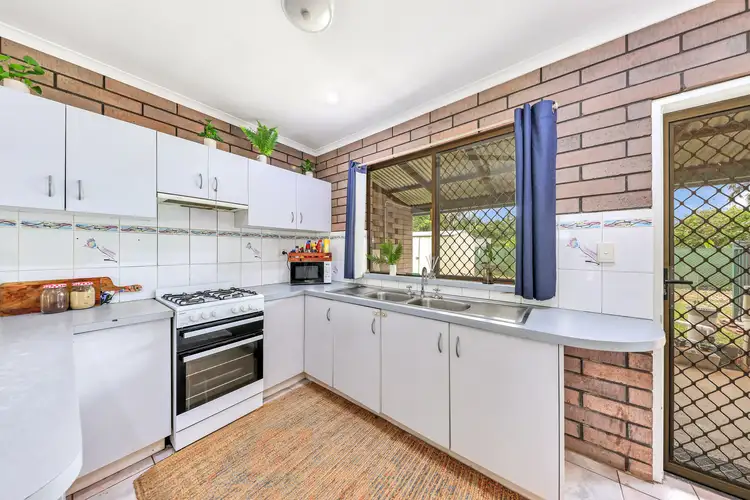 2/91 Essington Avenue, Driver NT 830