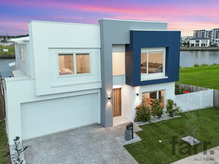 1 Lyra Avenue, Hope Island QLD 4212