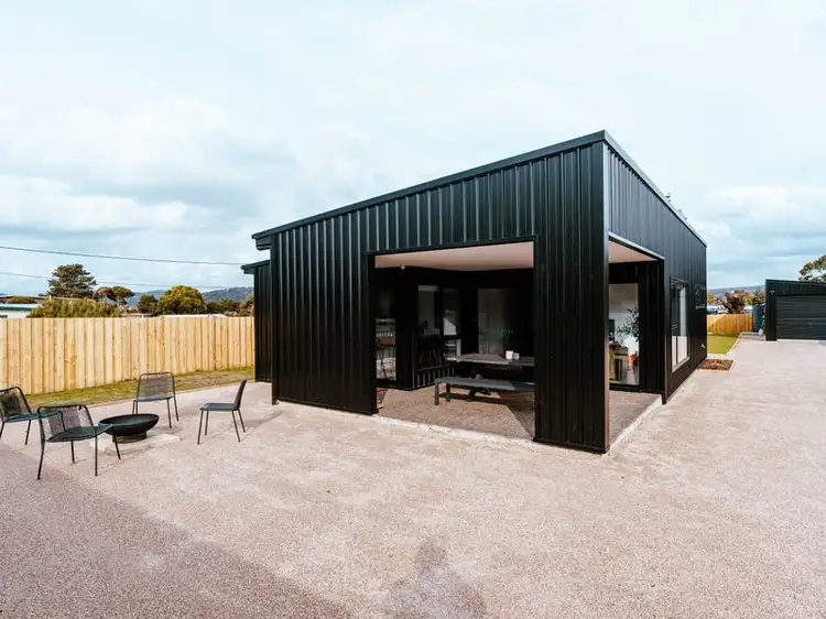 16 Davies Street, Weymouth TAS 7252