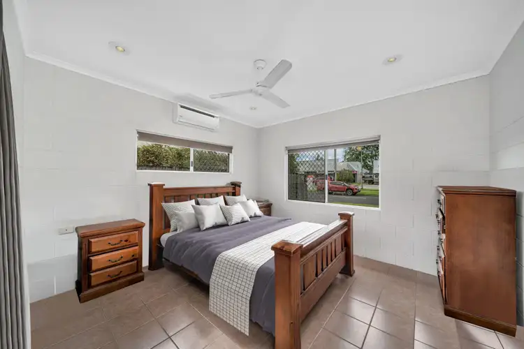 Fifth view of Homely semi-detached listing, 2/16-18 Brooks Street, Whitfield QLD 4870