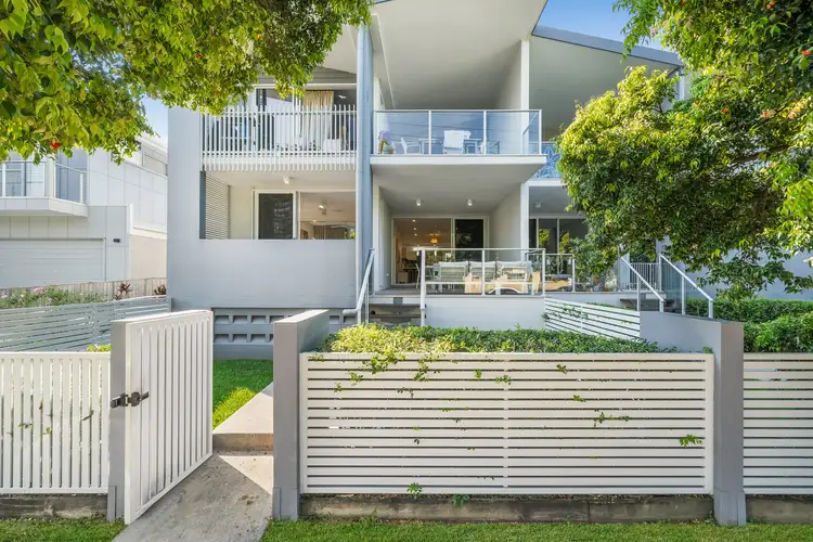 2/30 Second Avenue, Sandgate QLD 4017