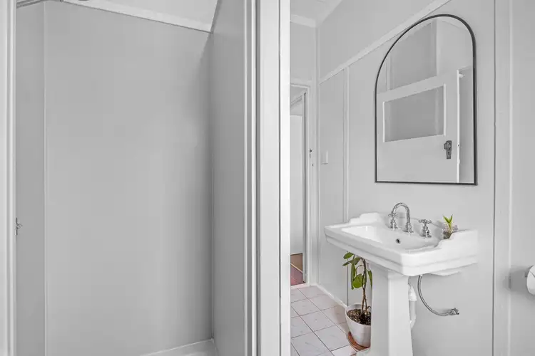 Fourth view of Homely house listing, 4 Beechcroft Street, Coopers Plains QLD 4108