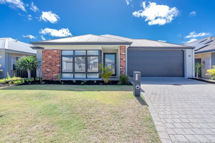 28 Charnwood Grove, Hilbert WA 6112