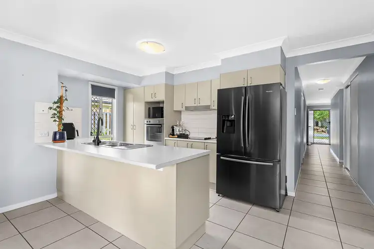 Fifth view of Homely house listing, 4 Mclachlan Circuit, Willow Vale QLD 4209
