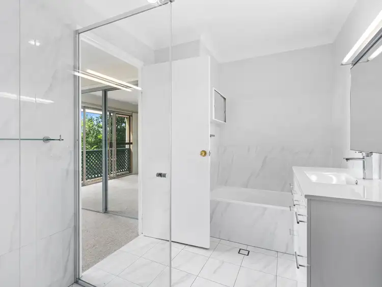 Fifth view of Homely townhouse listing, 8/4 Sherwood Close, Mudgeeraba QLD 4213