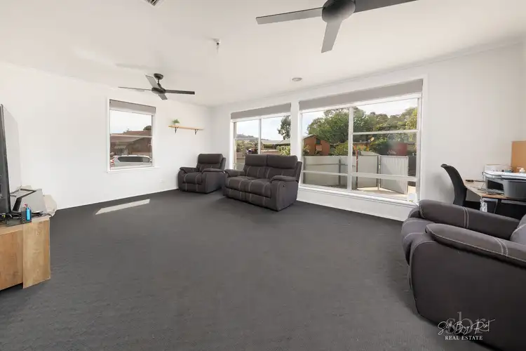Fourth view of Homely house listing, 1 WARSAW CRESCENT, Wodonga VIC 3690
