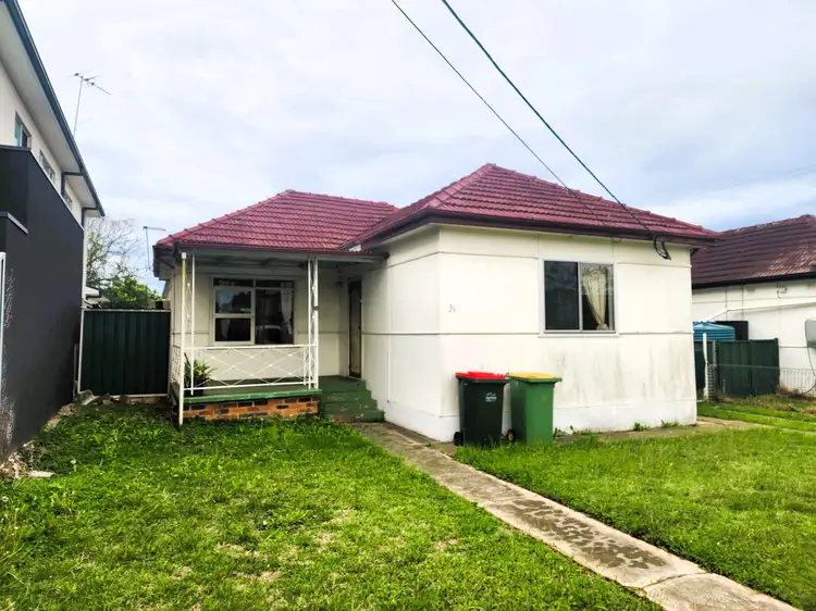 31 Foxlow Street, Canley Heights NSW 2166