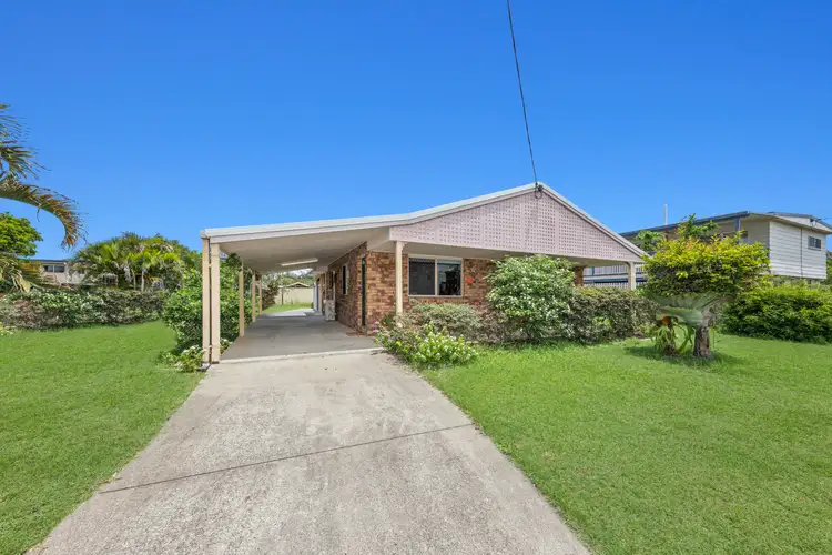 12 Dwyer Street, Beachmere QLD 4510