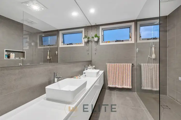 Sixth view of Homely house listing, 20 Aramon Way, Berwick VIC 3806