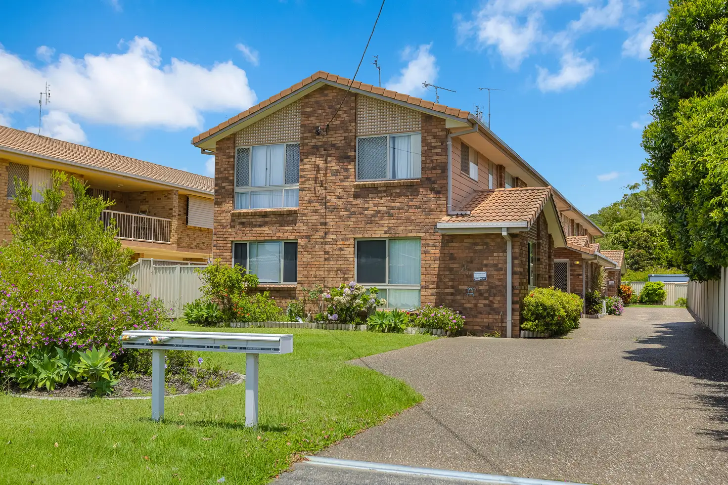 Main view of Homely townhouse listing, 2/11 Boyd Street, Tweed Heads NSW 2485