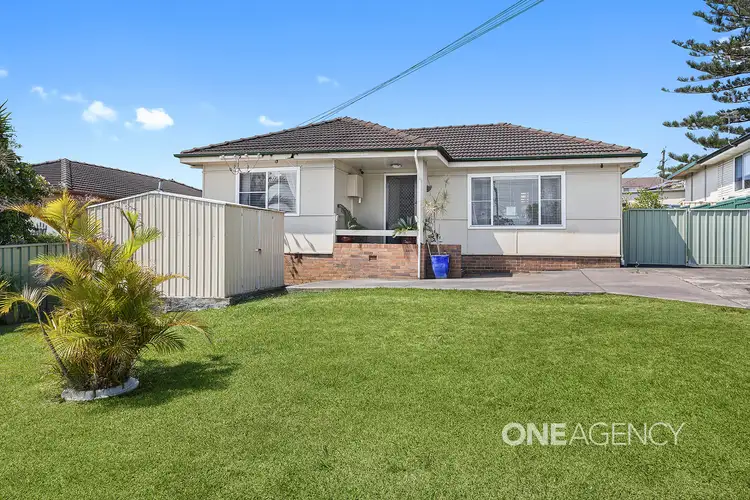 Main view of Homely house listing, 558 Northcliffe Drive, Berkeley NSW 2506