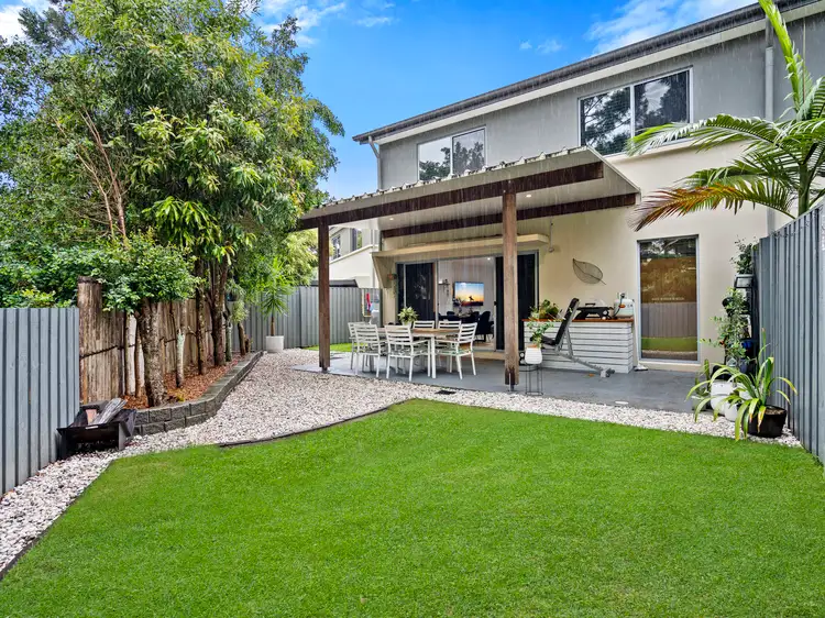 6/1 Belongil Street, Pacific Pines QLD 4211