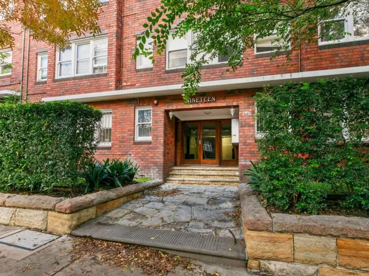 Third view of Homely unit listing, Unit 16/19 St Neot Avenue, Potts Point NSW 2011