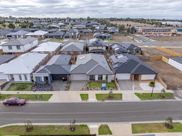 27 Violetta Boulevard, Diggers Rest VIC 3427