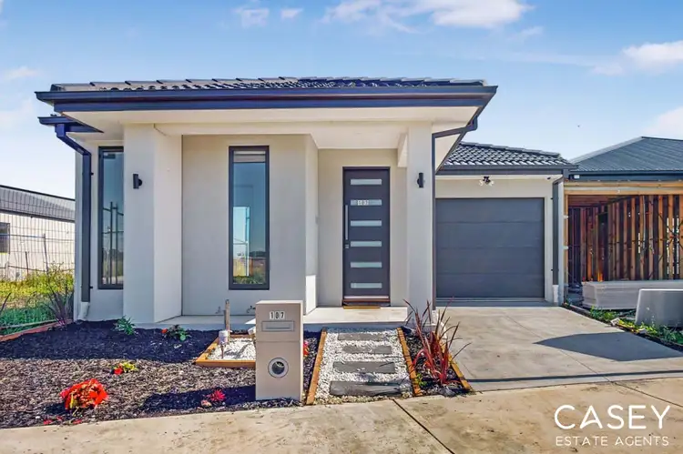 107 Bourbon Road, Cranbourne East VIC 3977