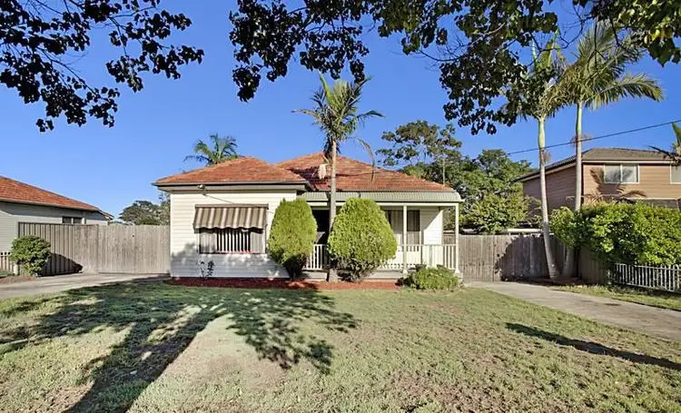 34 Atchison Road, Macquarie Fields NSW 2564