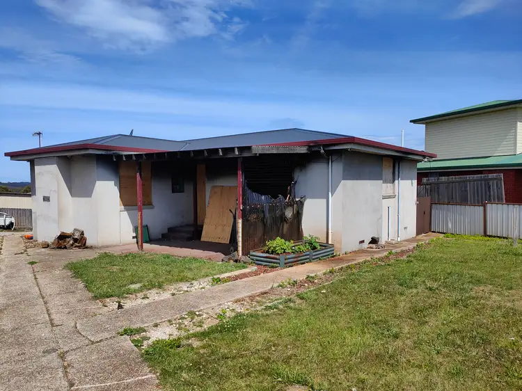25 Winter Avenue, Upper Burnie TAS 7320