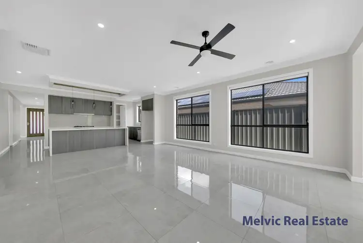 9 lockerbie street, Kalkallo VIC 3064
