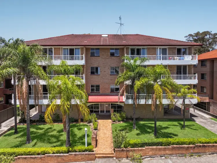 1/35 Robertson Street, Kogarah NSW 2217