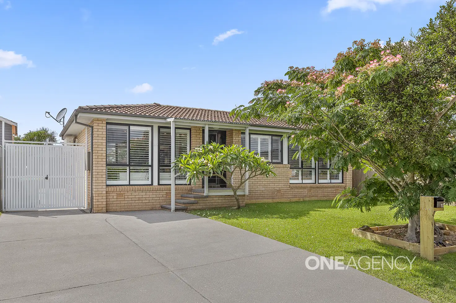 Main view of Homely house listing, 10 Badgery Street, Albion Park NSW 2527