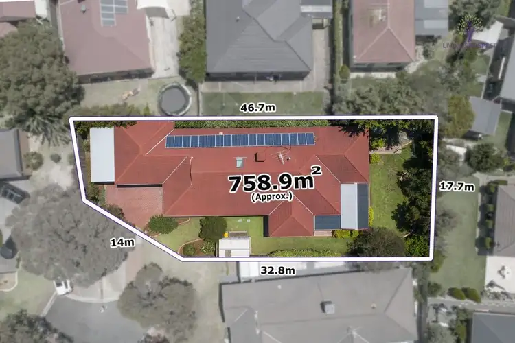 Second view of Homely house listing, 5 Newburgh Court, Point Cook VIC 3030