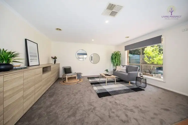 Third view of Homely house listing, 5 Newburgh Court, Point Cook VIC 3030