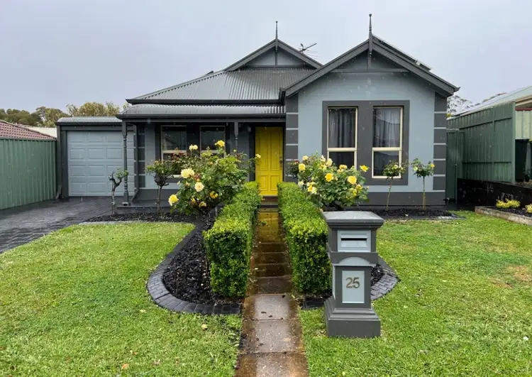 25 Martindale Place, Walkley Heights SA 5098