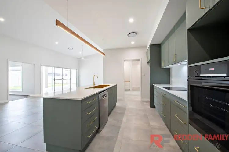 Fifth view of Homely house listing, 18 Molonglo Crescent, Dubbo NSW 2830