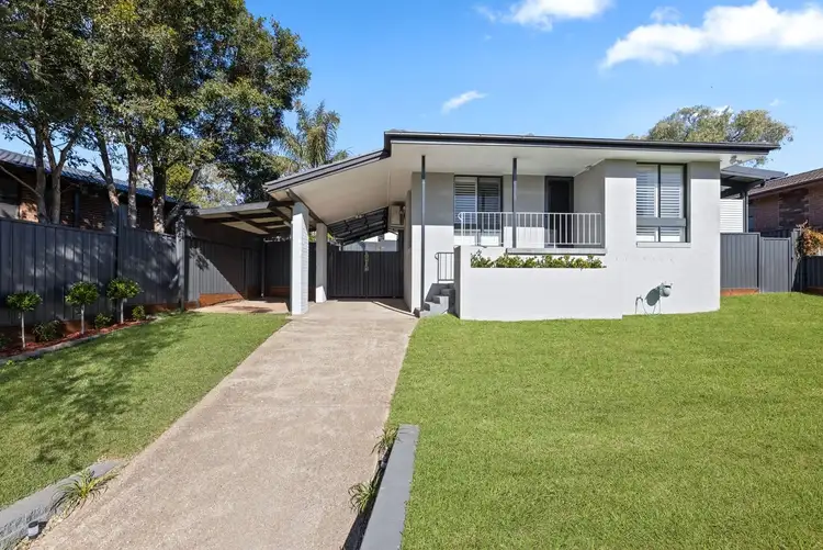 17 Davidson Road, Menai NSW 2234