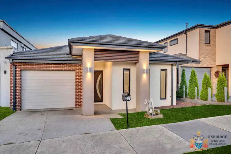 33 Barley Crescent, Clyde North VIC 3978