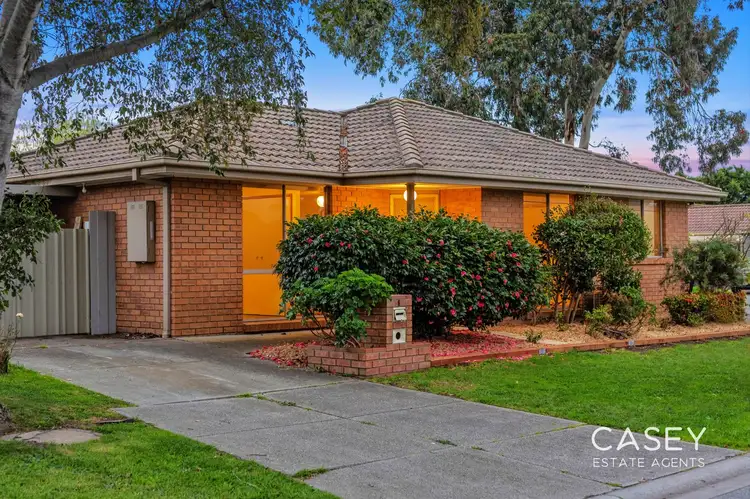1 Annand Close, Cranbourne West VIC 3977