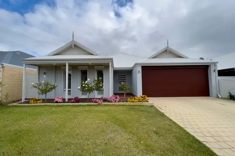 7 Parkfarm Drive, South Guildford WA 6055