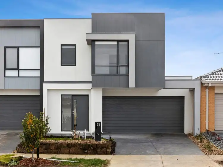 31 Beaumont Avenue, Charlemont VIC 3217