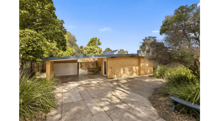 68 Kenmore Road