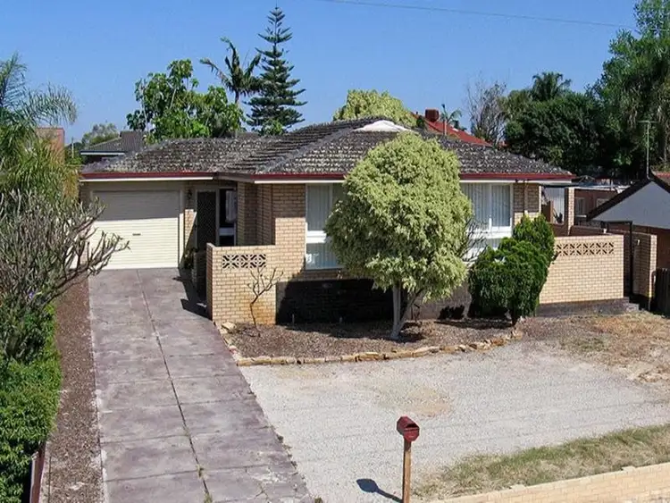 42 Hollet Road, Morley WA 6062