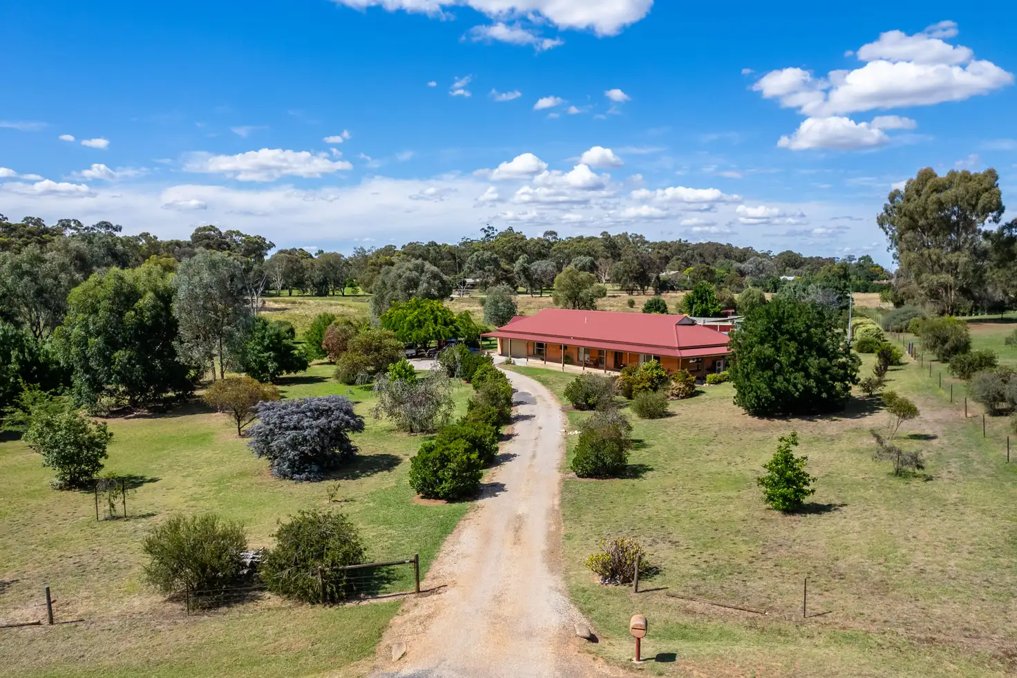 Main view of Homely house listing, 19 Holmes Court, Rutherglen VIC 3685