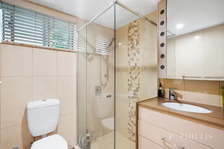 Sixth view of Homely unit listing, 2/16 St Kilda Avenue, Broadbeach QLD 4218