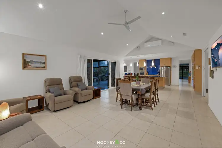 Fifth view of Homely house listing, 9 Parkstone Vista, Cranbourne VIC 3977