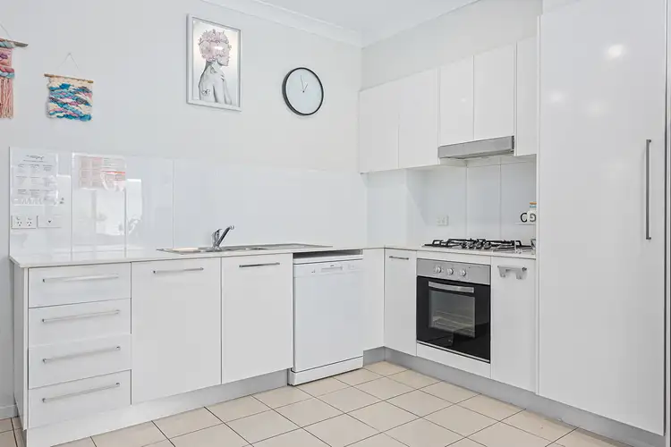 Second view of Homely townhouse listing, 9/26 Avondale Road, Avondale NSW 2530