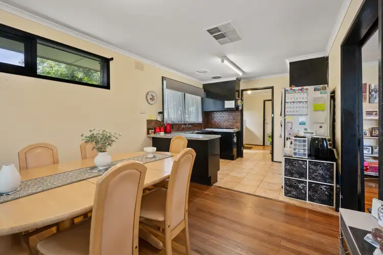 Fourth view of Homely house listing, 1 Pycnantha Court, Endeavour Hills VIC 3802