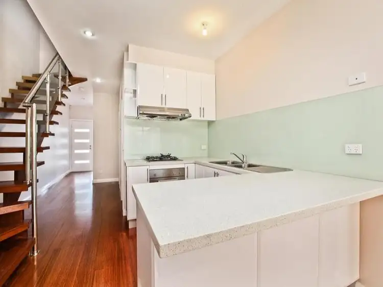 16A Laura Grove, Avondale Heights VIC 3034