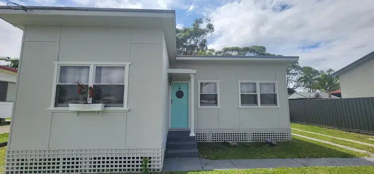 211 River Road